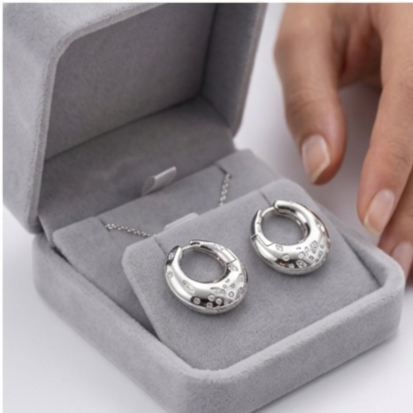 Aurelia Hoop Earrings