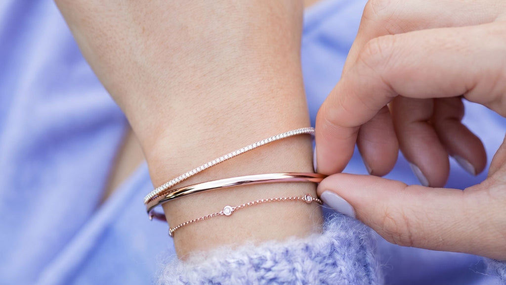 10 Ways to Style Silver Jewelry for Everyday Wear