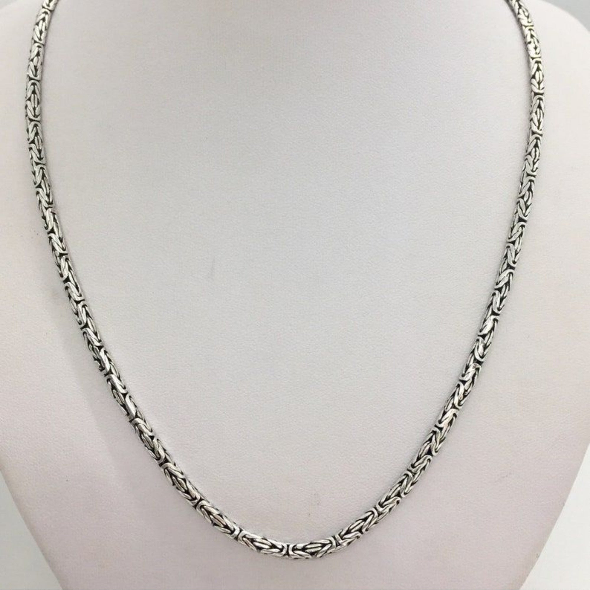 Majestic Nordic Braid Chain