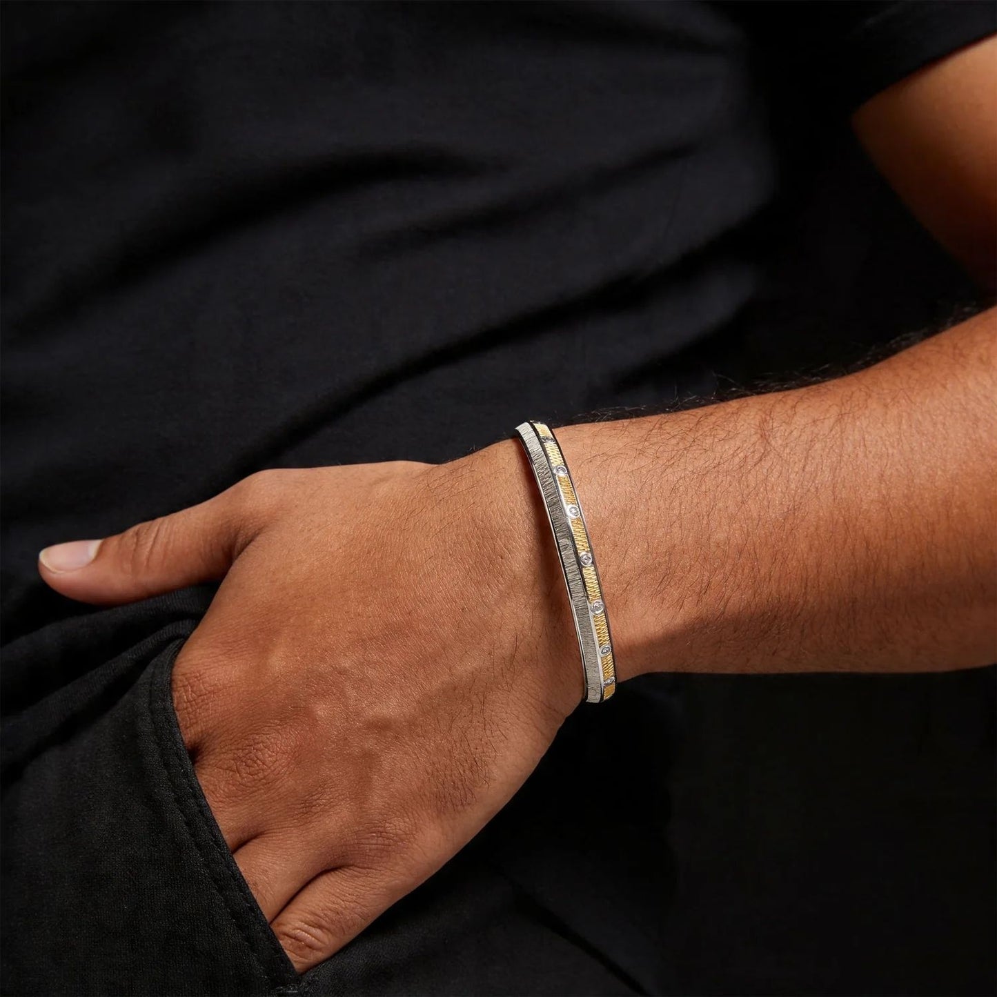 Dual-Tone Zircon Men Kada