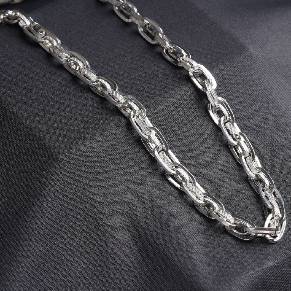 Textured Heritage Anchor Chain