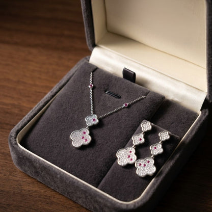 Ruby Clover Necklace Set